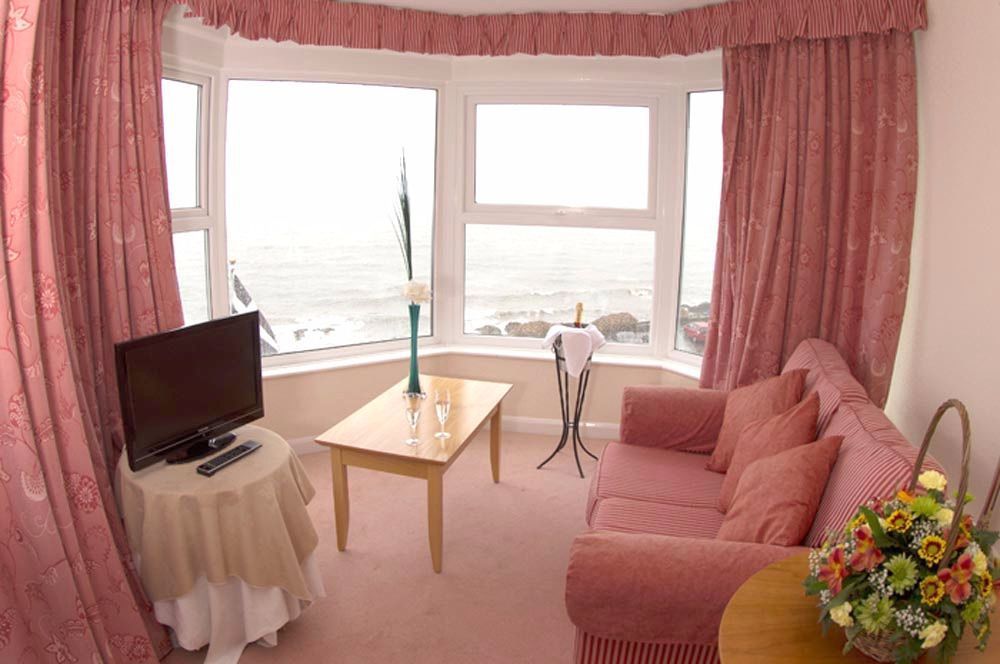 לו The Hannafore Point Hotel מראה חיצוני תמונה