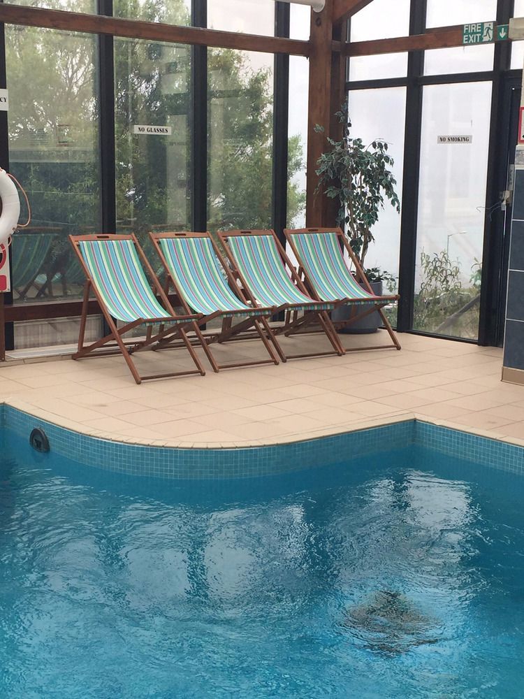 לו The Hannafore Point Hotel מראה חיצוני תמונה